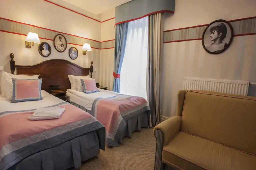 Hotel St. Bruno - aanzicht 8