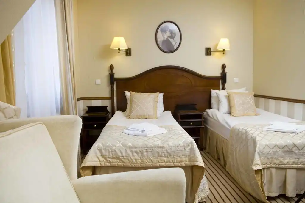 Hotel St. Bruno - aanzicht 9