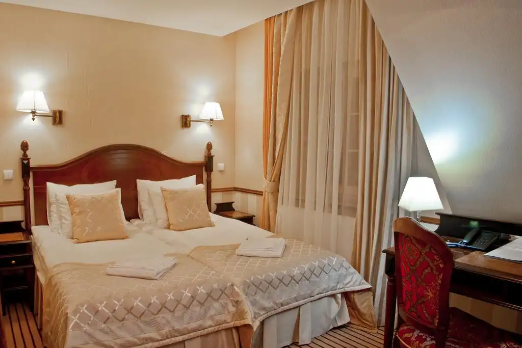 Hotel St. Bruno - aanzicht 13